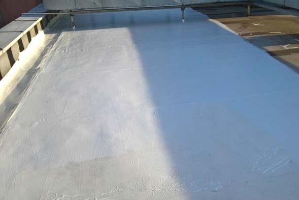 Dach papowy zabezpieczony membraną Neoproof Polyurea R