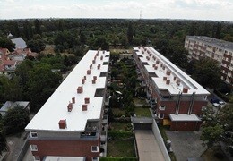Studium przypadku: Hydroizolacja dwóch dachów o pow. 1600 m2 z użyciem membrany Neoproof Polyurea R